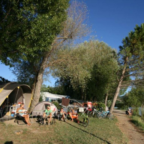 Kampeerplaats Camping Haute Provence L Hippocampe 5 Sterren Provence